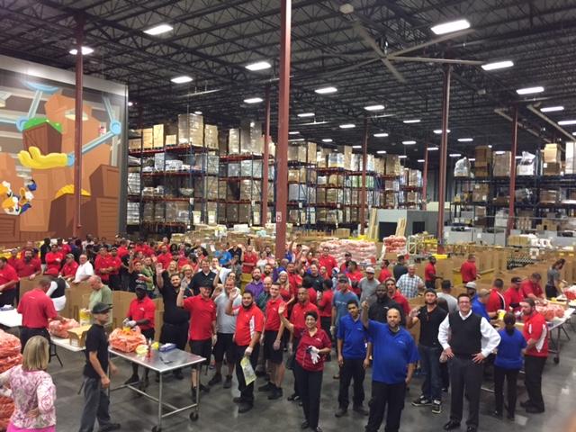 Safelite giving back in Orlando at the Second Harvest Foodbank!