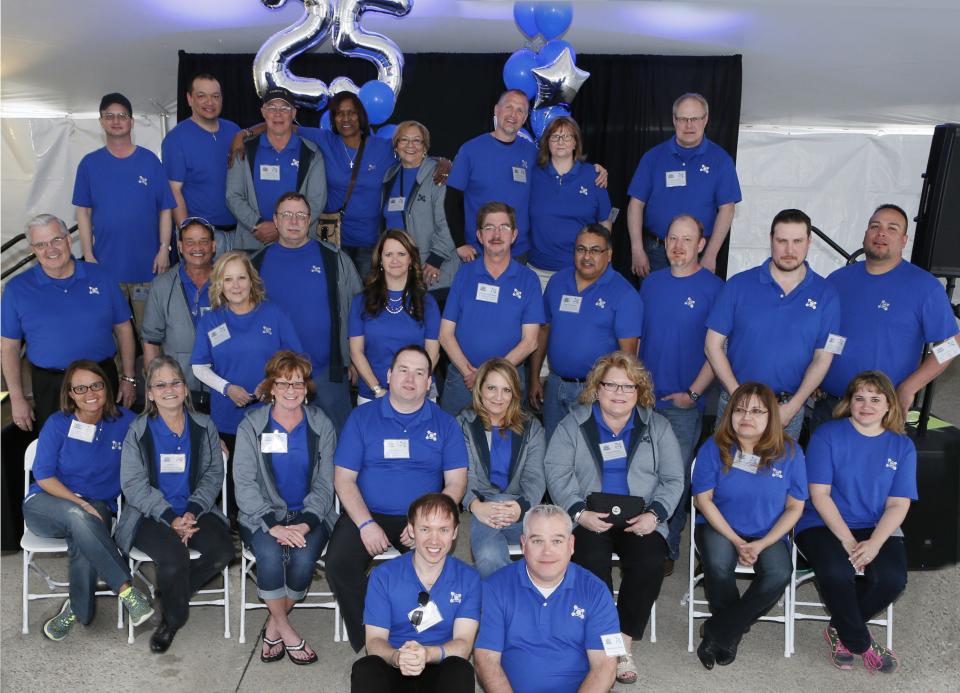 Celebrating Eyemart veterans from across the country that has put in 20+ years of service!