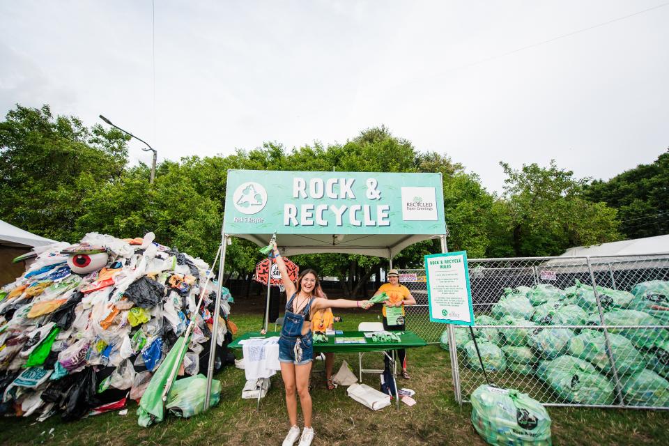 Live Nation makes it easy for fans to recycle and lower their environmental impact by integrating sustainability programs into concerts and festivals.