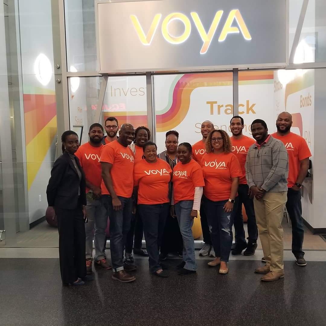 Voya employees volunteering at Second Harvest Food Drive.