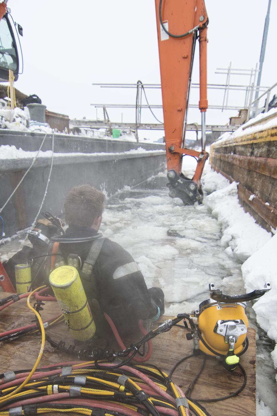 Dredging operations at Howard's Bay, MN